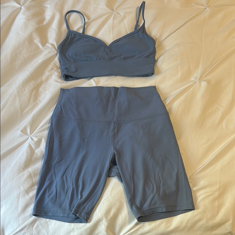 Lululemon Blue Sports Bra short set sz 8 preloved
